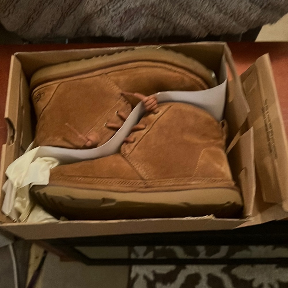 UGG Youth Neumel II